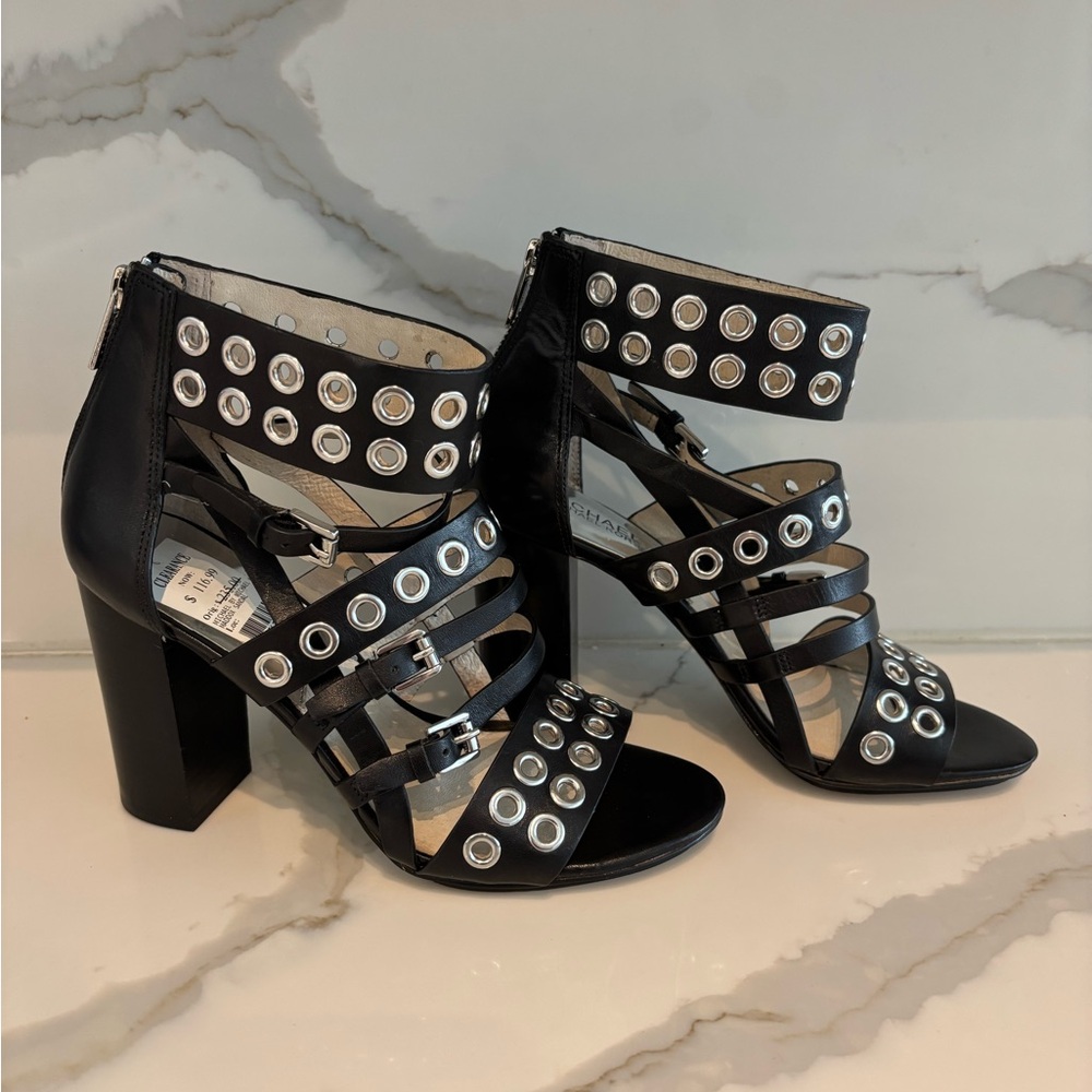 MICHAEL MICHAEL KORS MADDOX STUDDED SANDAL HEELS SIZE 8